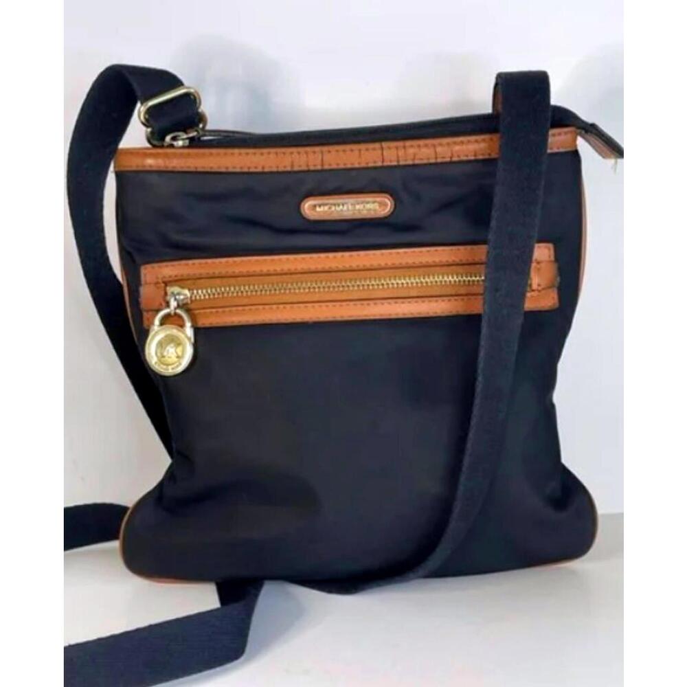 Michael Michael Kors Kempton Crossbody - GUC